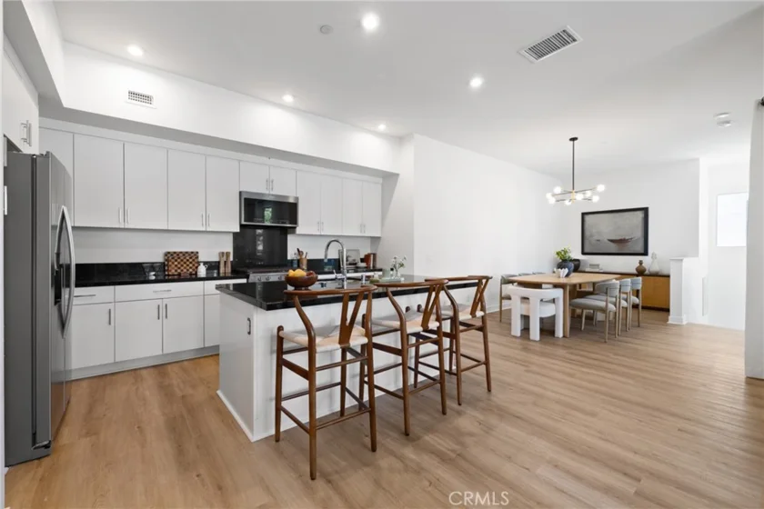 1502 S Urbana Street photo 6
