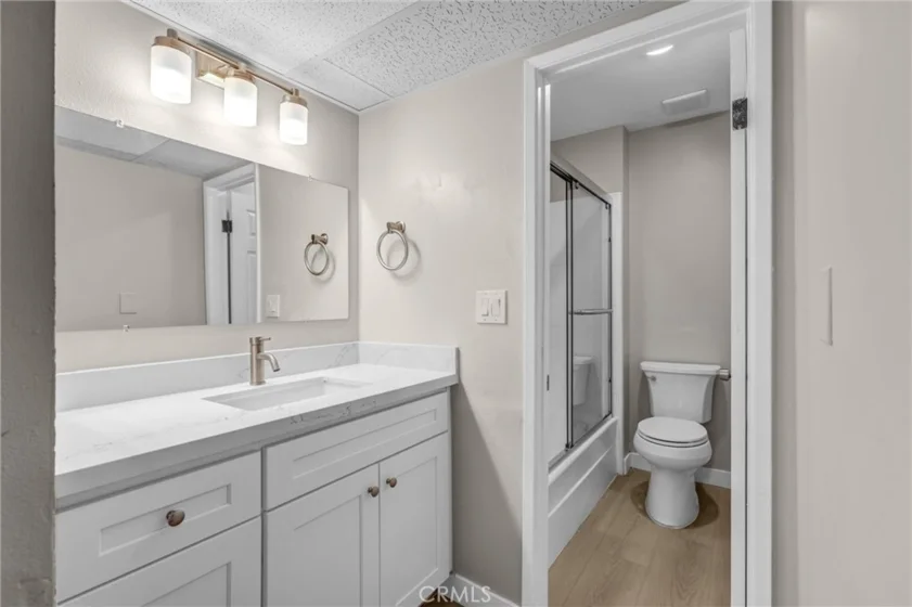 7300 Lennox Avenue #C7 photo 23