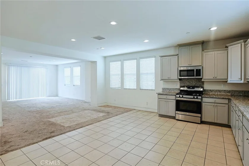 1300 N Harbor Boulevard photo 5