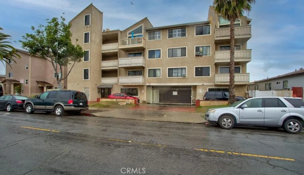 1723 Cedar Avenue #102 photo 1