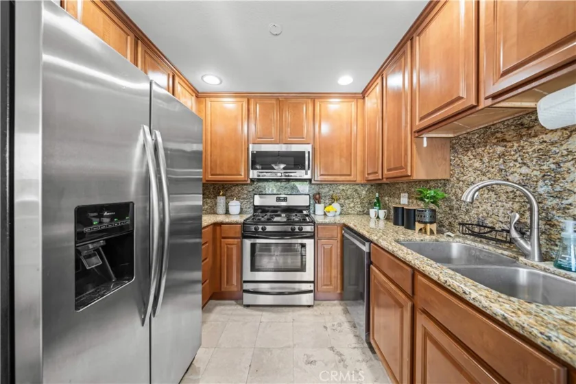 4211 Arch #203 photo 7