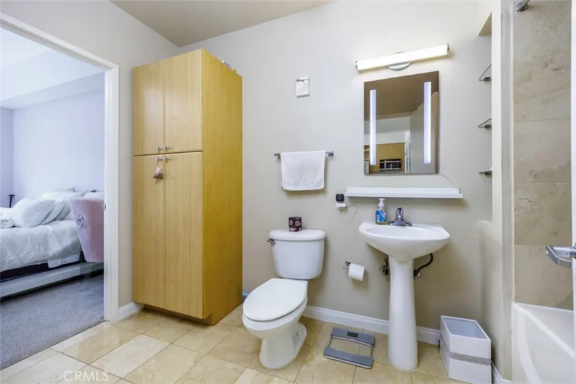 388 E Ocean Boulevard #107 photo 12