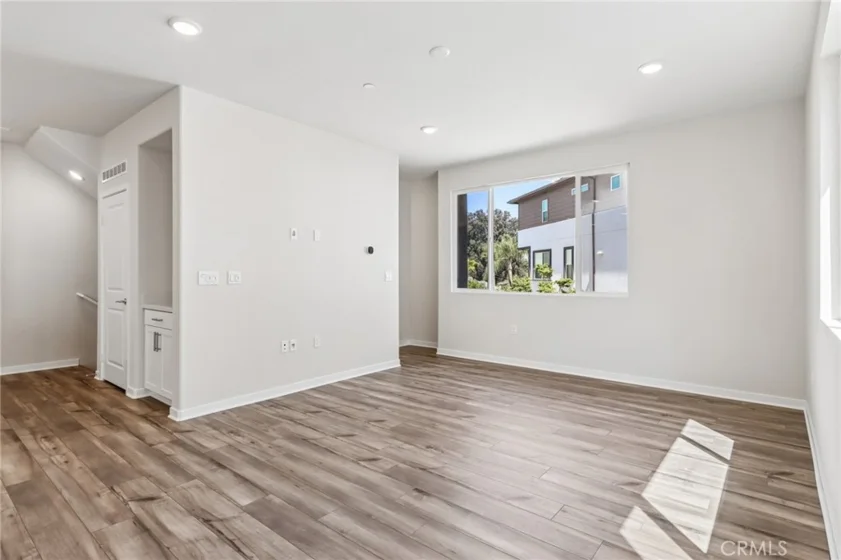 9542 Hannah Way photo 26