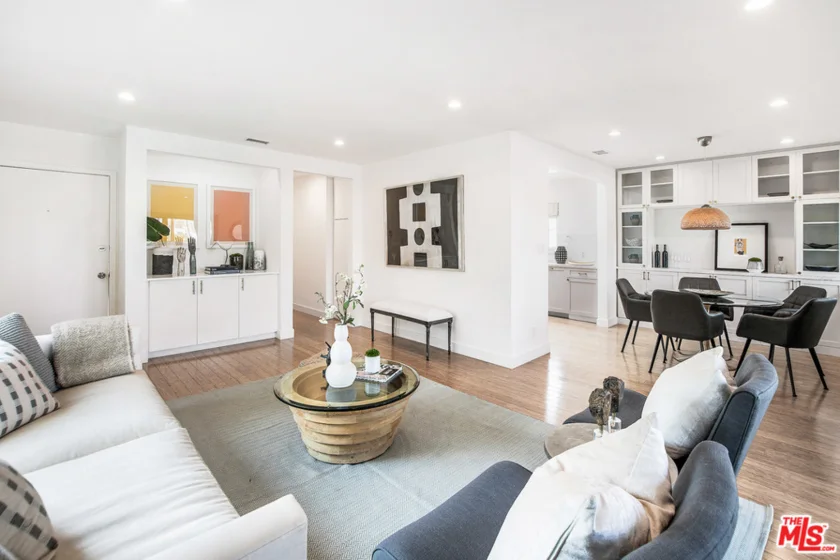 827 Bay Street #9 photo 1