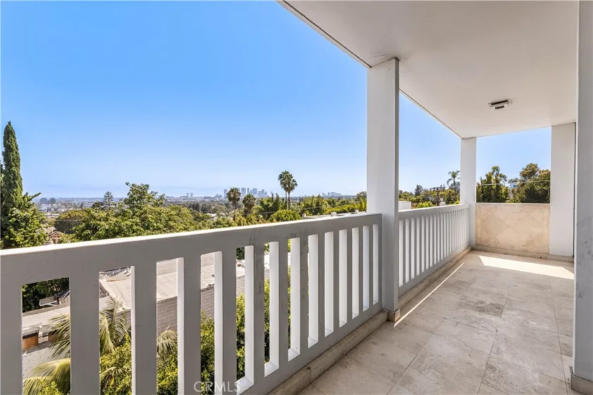 999 N Doheny Drive #310 photo 9