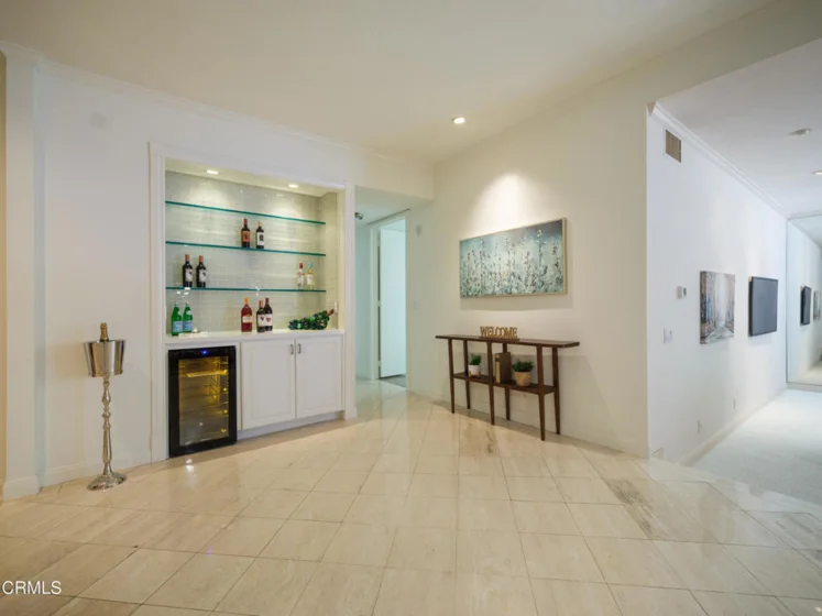 1260 S Beverly Glen Boulevard #104 photo 23