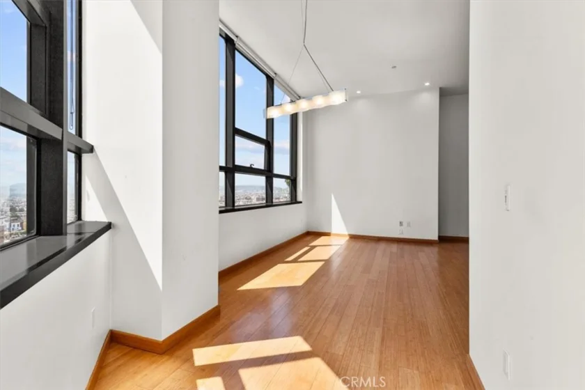 1100 Wilshire Boulevard #1812 photo 20