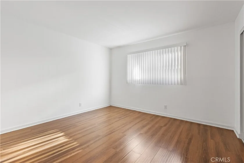 20327 Saticoy Street #102 photo 12