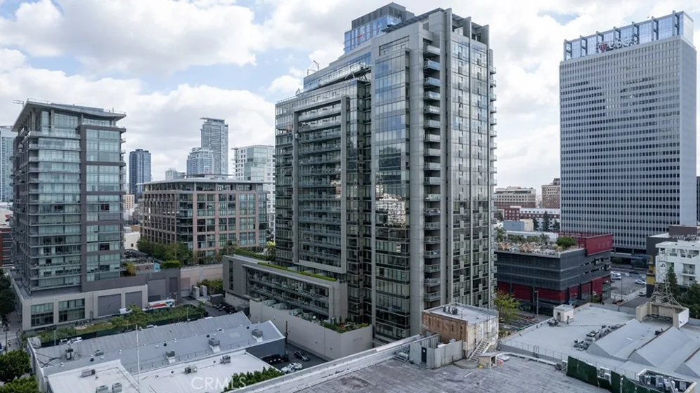 1155 S Grand Avenue #1704 photo 1