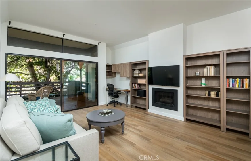 1050 Seco #103 photo 1