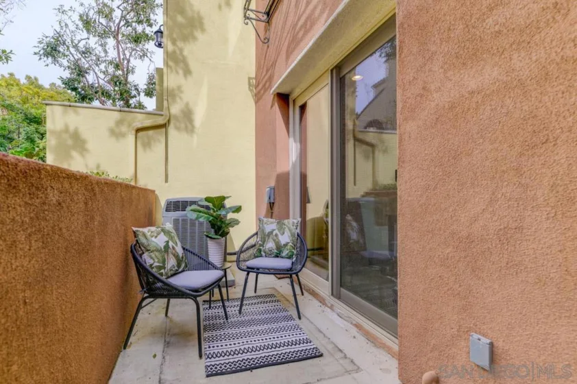 2591 Escala Circle photo 14