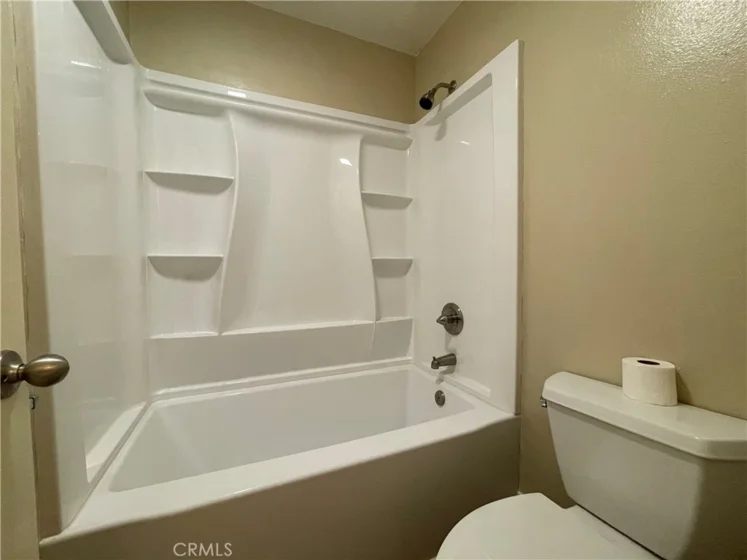 61 Streamwood photo 11