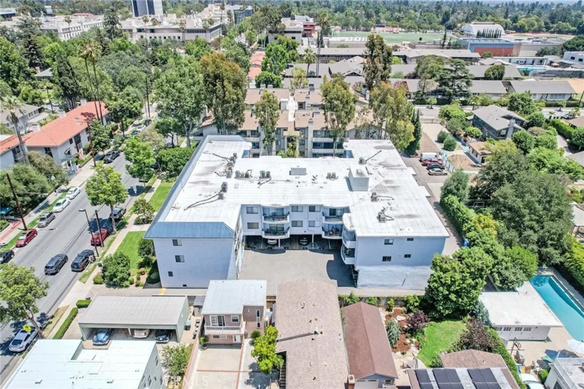 972 E California #202 photo 32