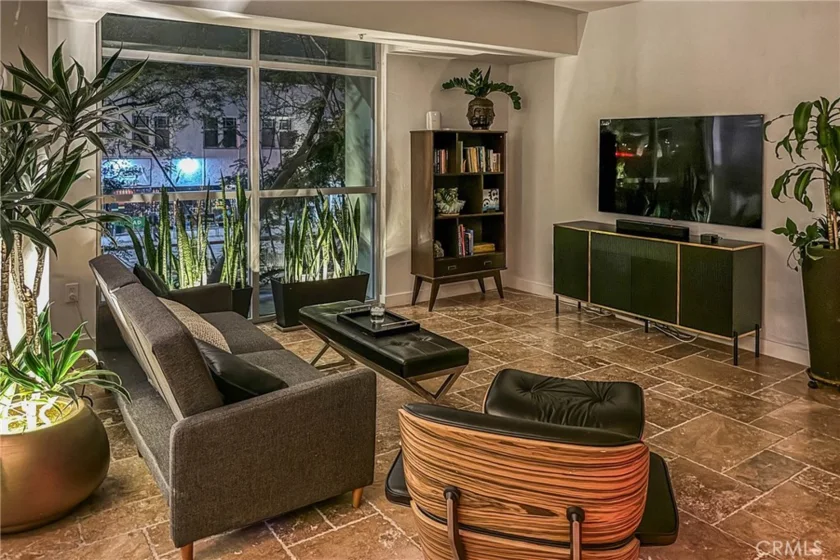 3812 Park Boulevard #206 photo 4