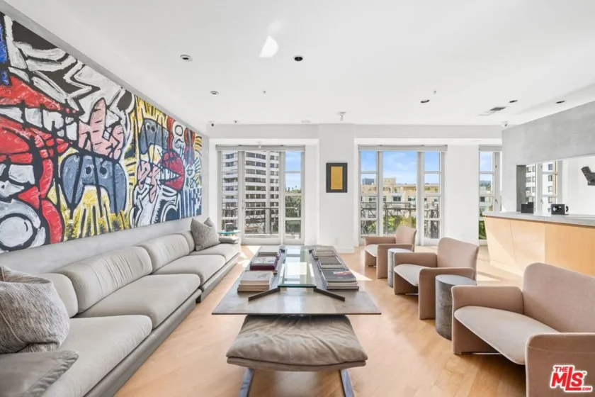 10580 Wilshire Boulevard #6NE photo 1