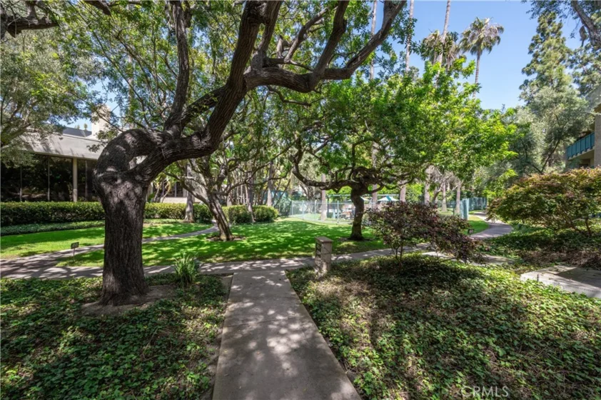 436 N Bellflower Boulevard #201 photo 41