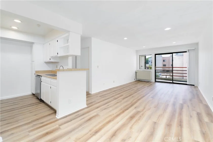 1119 Albany #226 photo 18