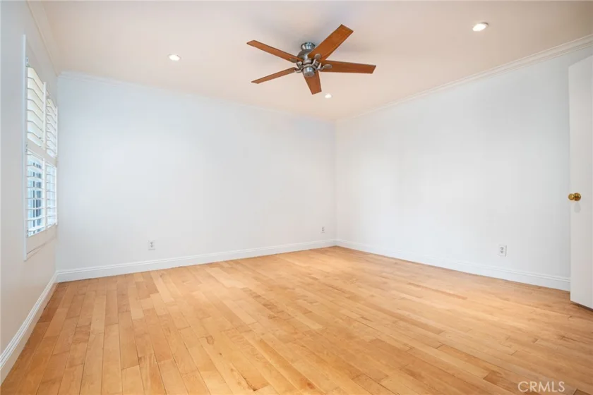 4536 Colbath Avenue #102 photo 13