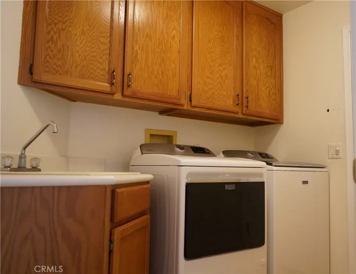 24054 Bearskin photo 23