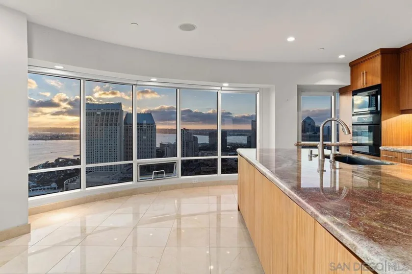100 Harbor Drive #3504 photo 8