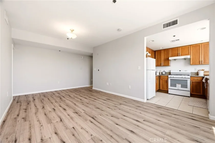 580 W Main Street #302 photo 13