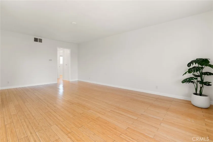 801 E 1st Street #18 photo 21