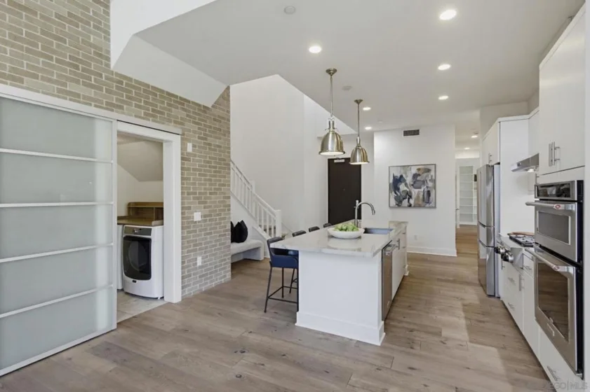 8442 Distinctive Drive photo 68