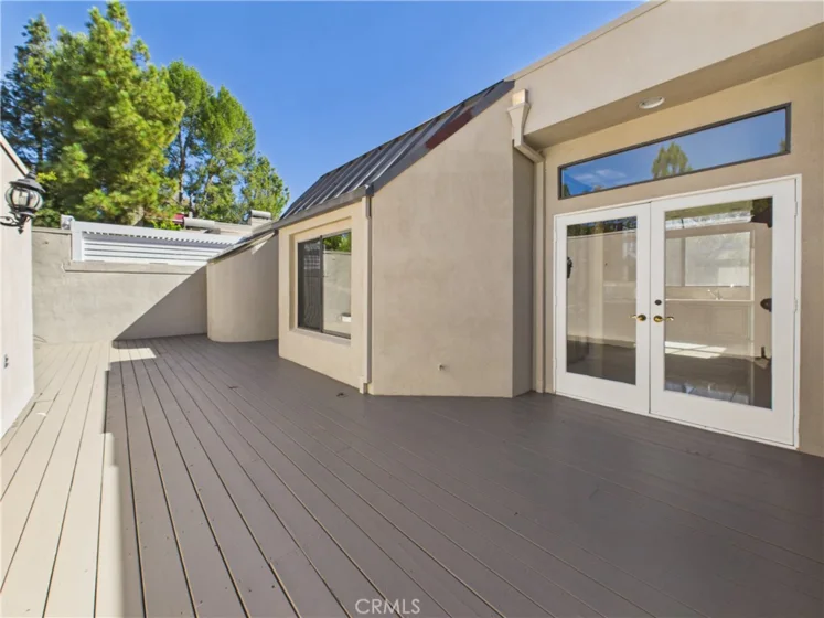 23534 Longmeadow photo 28