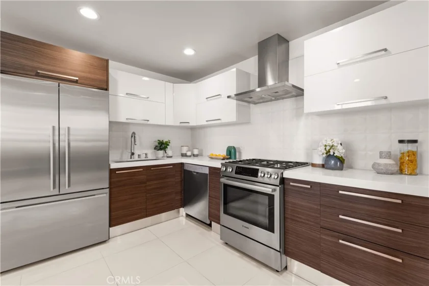 4485 Hazeltine Avenue #1 photo 7