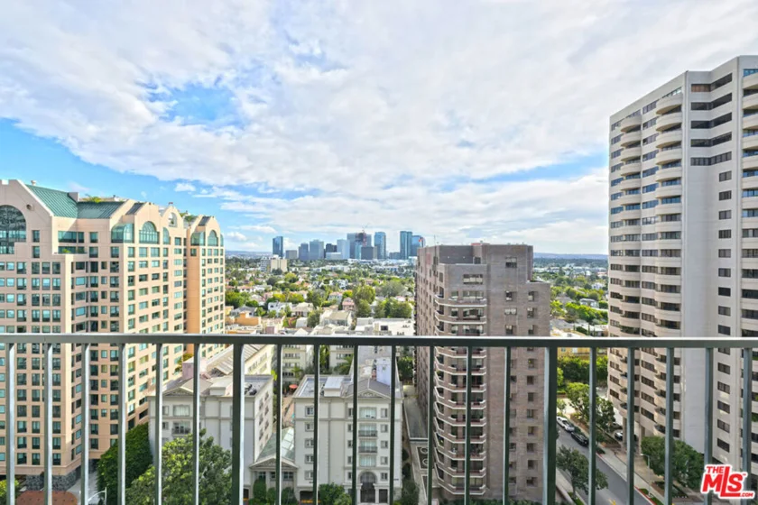 10535 Wilshire Boulevard #1803 photo 9