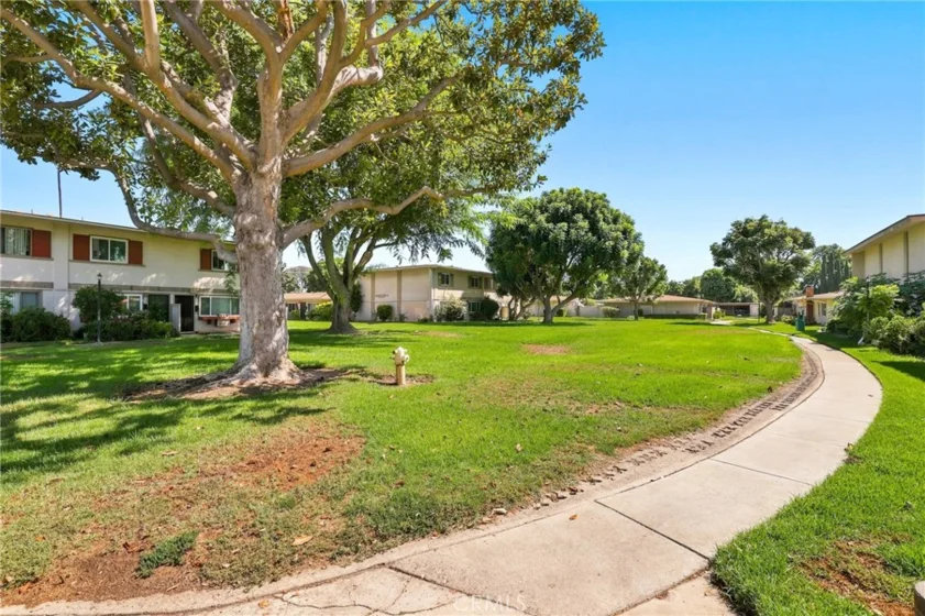 648 W Main #D photo 31