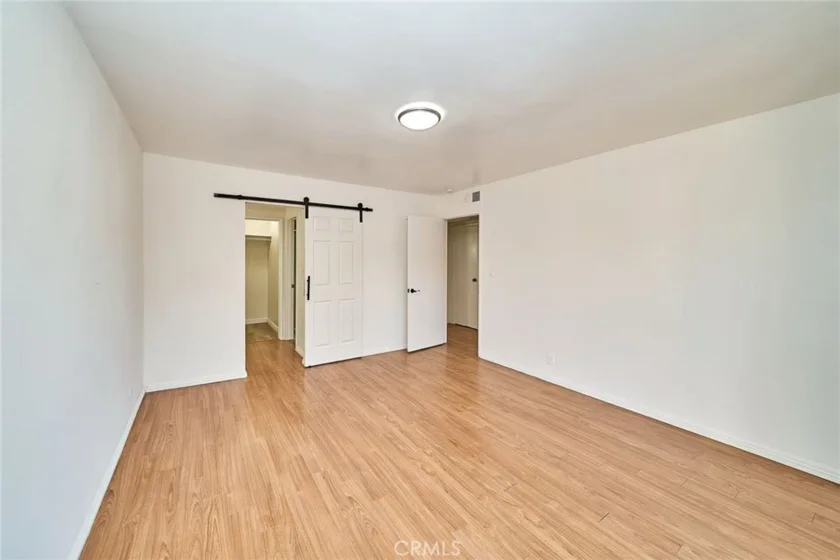 218 N Marguerita Avenue photo 6