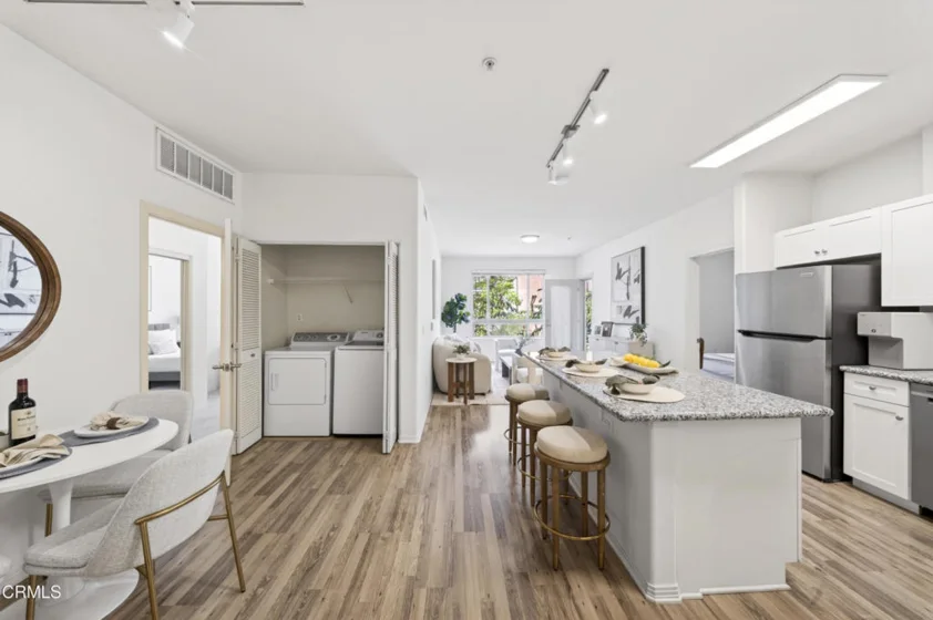 100 S Alameda Street #259 photo 6