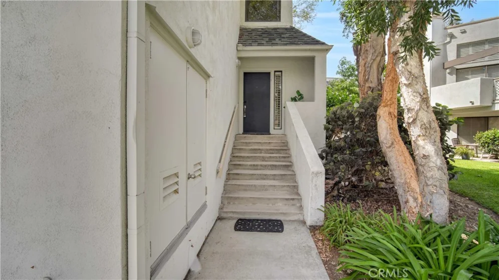 158 N Singingwood Street #2 photo 45