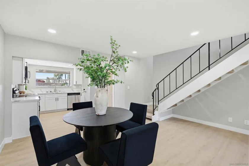 980 E Main #A photo 5