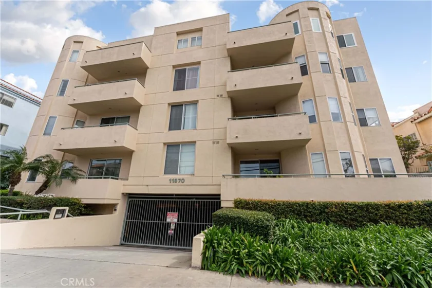 11870 Washington Place #201 photo 1