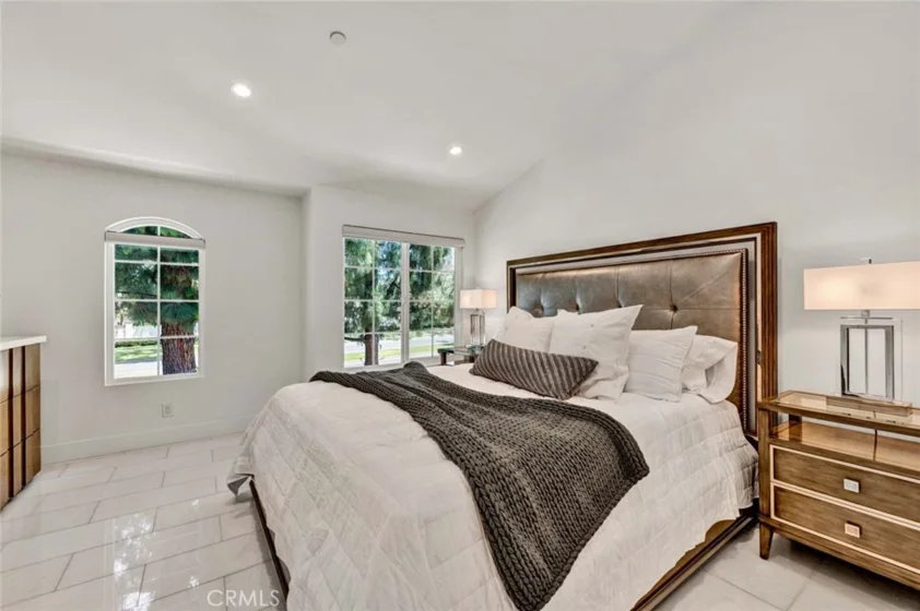 186 Gallery Way photo 6