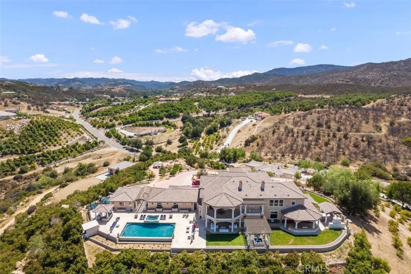36852 Calle De Lobo photo 6