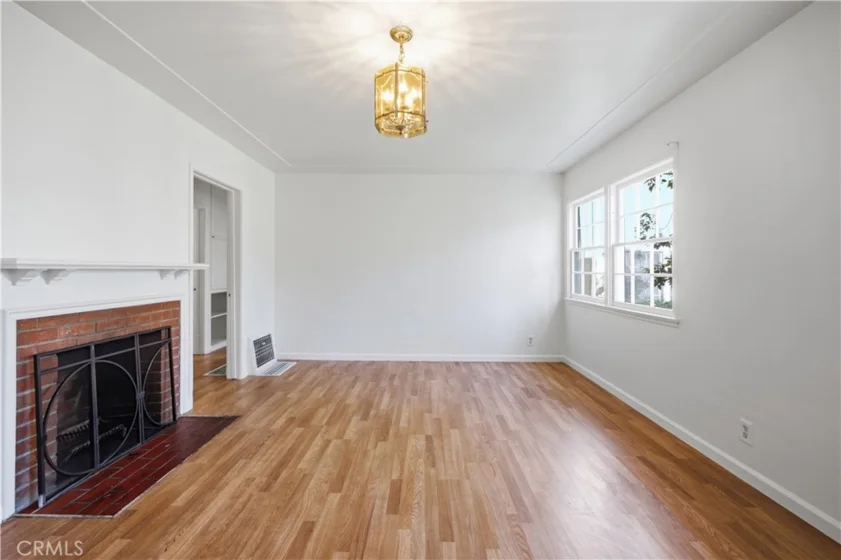 511 E Maple photo 4