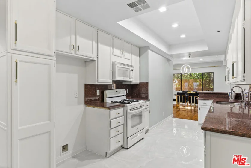 14630 Dickens Street #108 photo 19