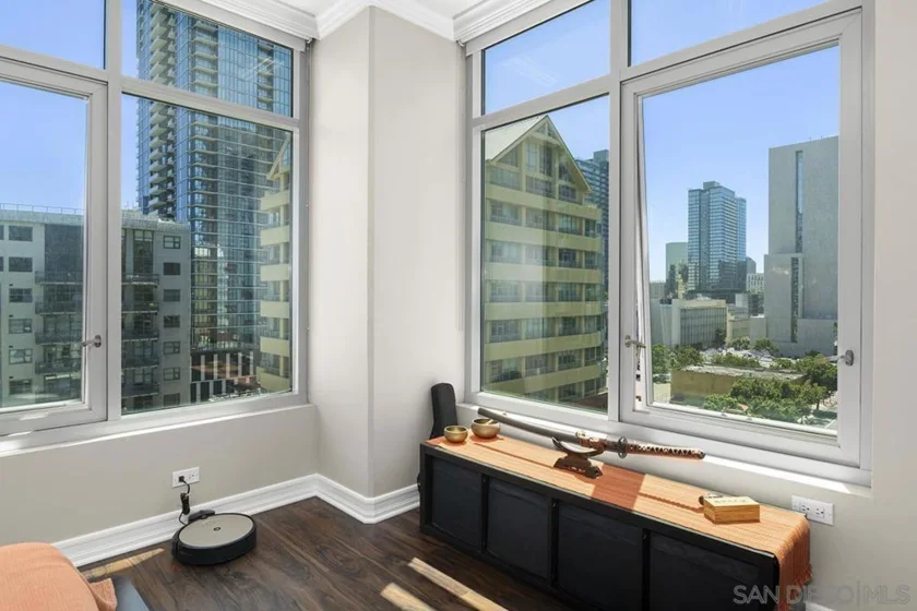 425 W Beech Street #1251 photo 11