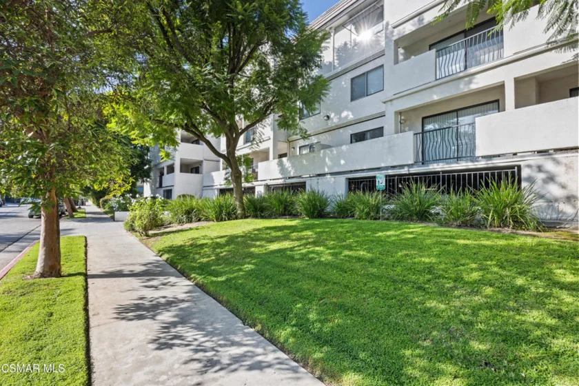 17735 Kinzie Street #315 photo 1