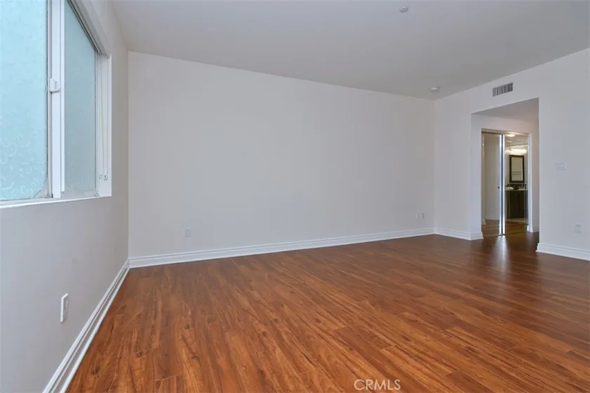 4424 Whitsett Avenue #107 photo 44