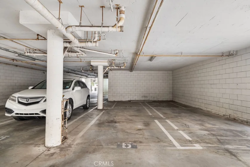 1434 S Point View Street #103 photo 8
