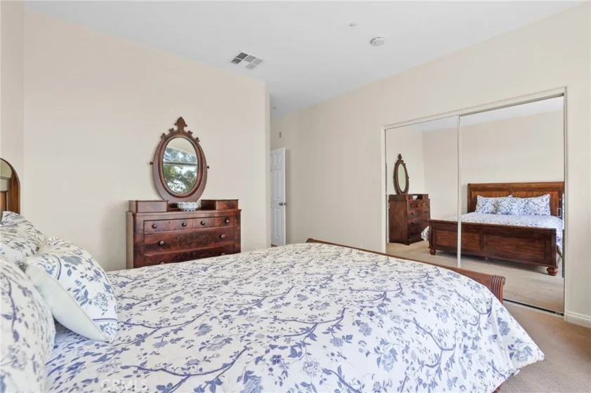 8 Veneto Lane photo 8