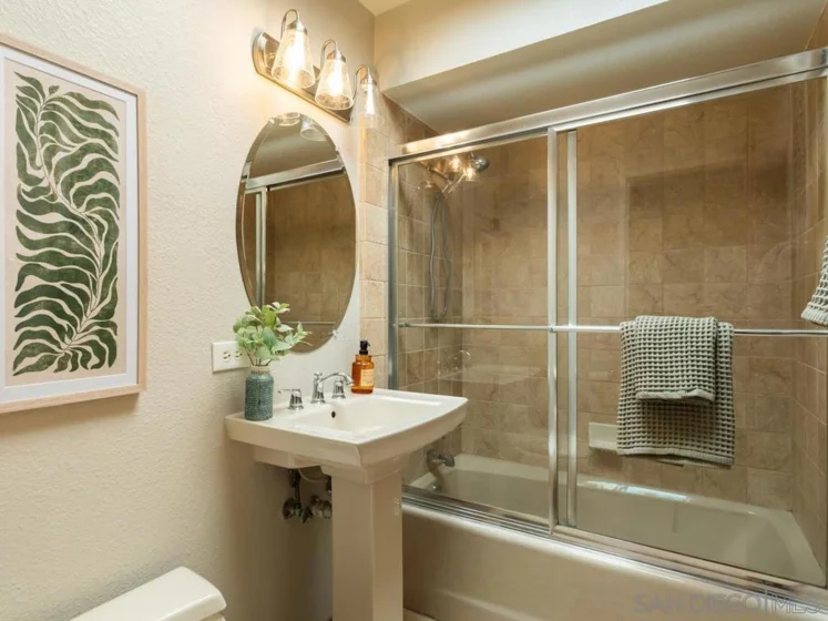 917 Torrance #19 photo 20