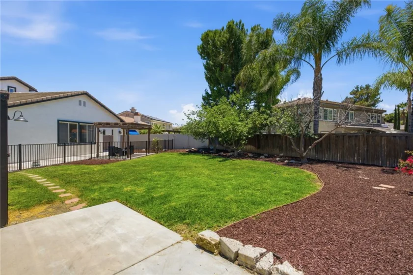 37709 Oxford Drive photo 34