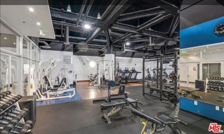 1100 Wilshire Boulevard #2411 photo 26