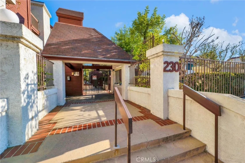 230 Bethany Road #211 photo 2