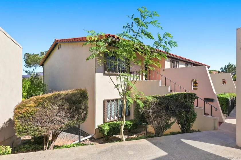 17091 Bernardo Center Drive #B photo 2